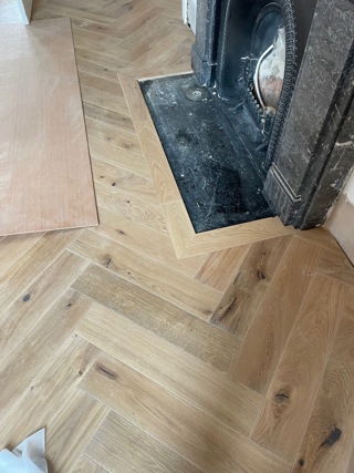 Engineered herringbone floor 